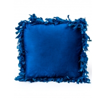 Coussin velours bleu à bordure plumes