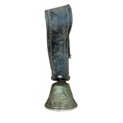 Petite cloche en bronze décor édeweiss et chèvre