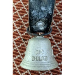Petite cloche en bronze décor mouton et chèvre