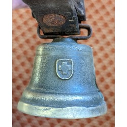 Petite cloche en bronze décor écusson Suisse