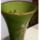 Vase en verre vert et réhauts d'or