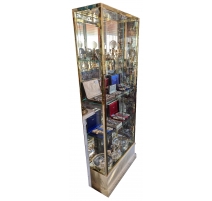 Vitrine en laiton 2 portes socle faux marbre