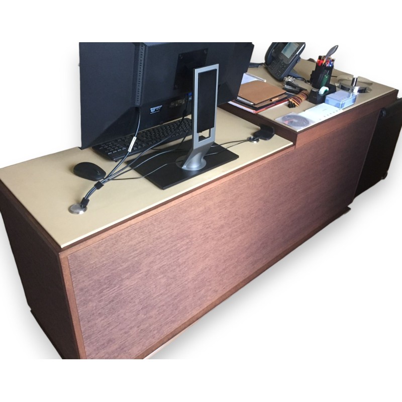 ICS desk by Roberto LAZZERONI at  Moinat SA  - Antiques and home décor