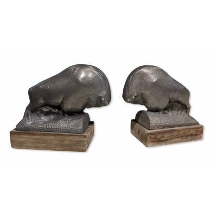 Paire de bisons en fonte, socle bois