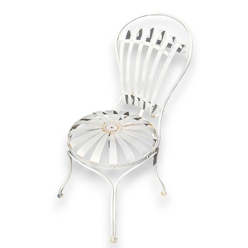  Chaise de jardin en fer forgé blanc sur  Moinat SA  - Antiquités décoration