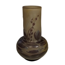 Vase bulbe Nénuphars signé GALLÉ