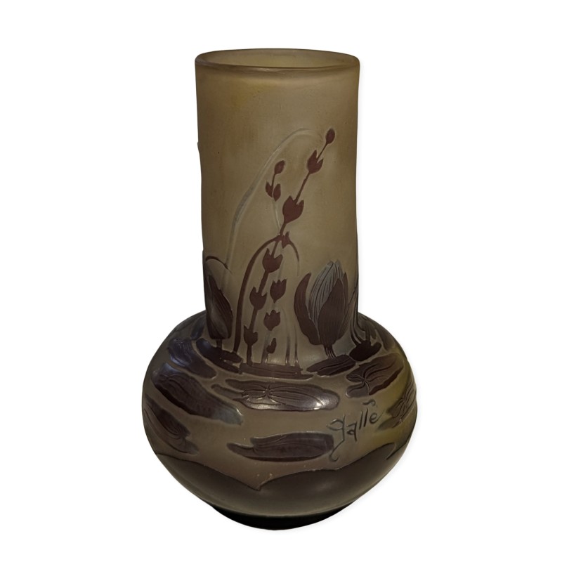 Vase bulbe Nénuphars signé GALLÉ