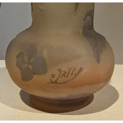 Vase bulbe Cerisier signé *GALLÉ