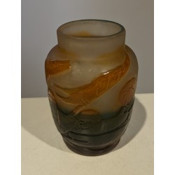 Vase bulbe Nénuphars signé GALLÉ