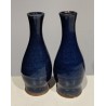  Paire de vases en grès coloris bleu sur  Moinat SA  - Antiquités décoration