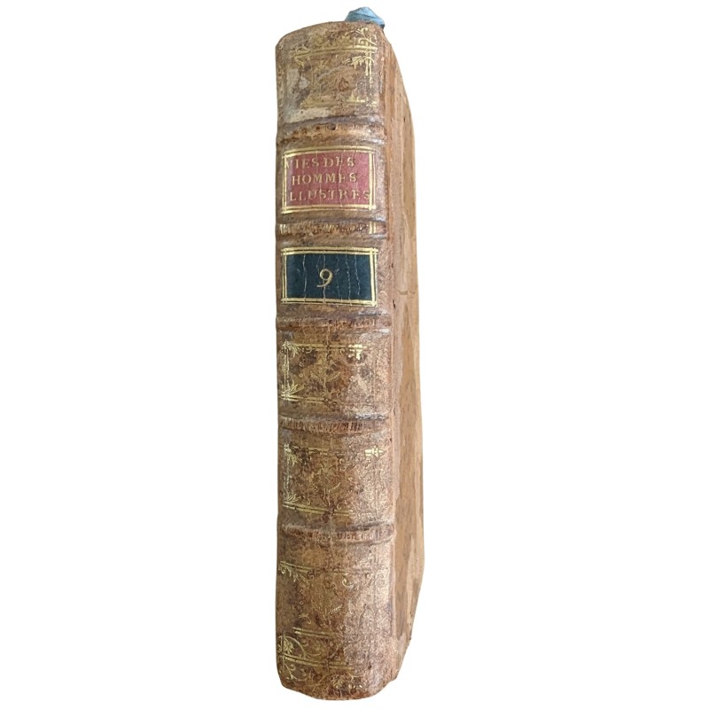 Livre \"Les vies d\'hommes illustres\" Tome 9