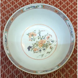 Porcelain bowl, 18th-century China (cheveu) at  Moinat SA  - Antiques and decorative arts