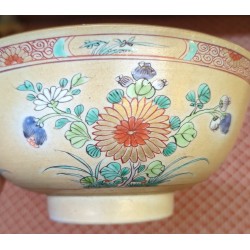 Porcelain bowl, 18th-century China (cheveu) at  Moinat SA  - Antiques and decorative arts