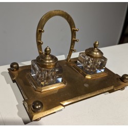 Gilded bronze inkwell with a square base