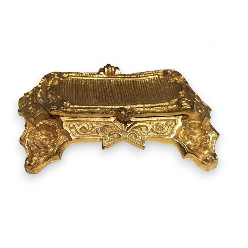 Boite rectangulaire en bronze doré
