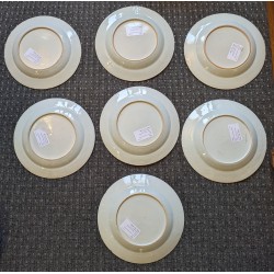 Assiette en porcelaine décor fleurs