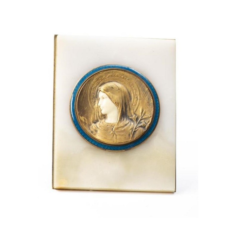 Médaillon en chryséléphantine signé L.C. MATTEI
