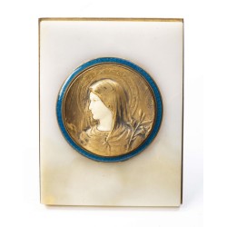 Médaillon en chryséléphantine signé L.C. MATTEI