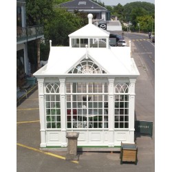 Winter garden made of white-painted galvanised steel