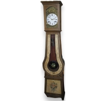 Grandfather clock with movemen