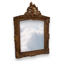 Petit miroir Régence rectangulaire en bois doré