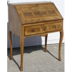  Bureau dos d'âne. sur  Moinat SA  - Antiquités décoration