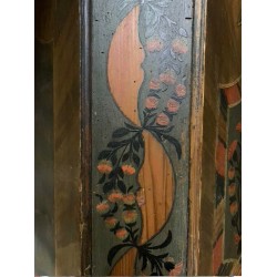 Armoire peinte datée 1818
