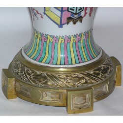  Lampe Samson style chinois. sur  Moinat SA  - Antiquités décoration