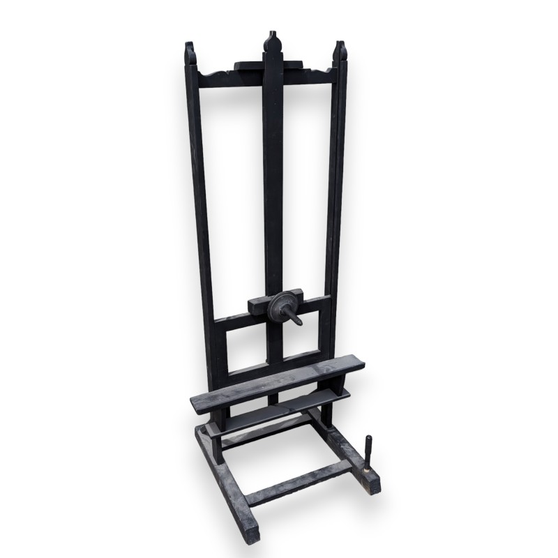 Blackened wooden artist’s easel