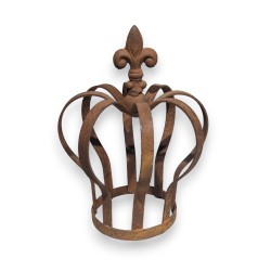 Couronne en fer rouillé