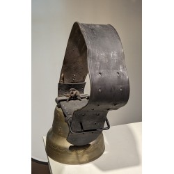 Cloche en bronze marquée VIGLINO Chavornay