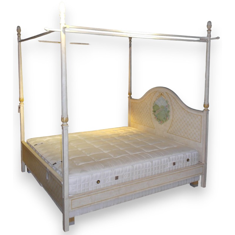 Painted wooden four-poster bed at Moinat SA – Antiques and home décor