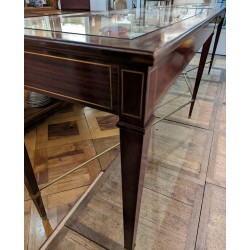  Grande table vitrine en acajou sur  Moinat SA  - Antiquités décoration