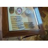  Grande table vitrine en acajou sur  Moinat SA  - Antiquités décoration