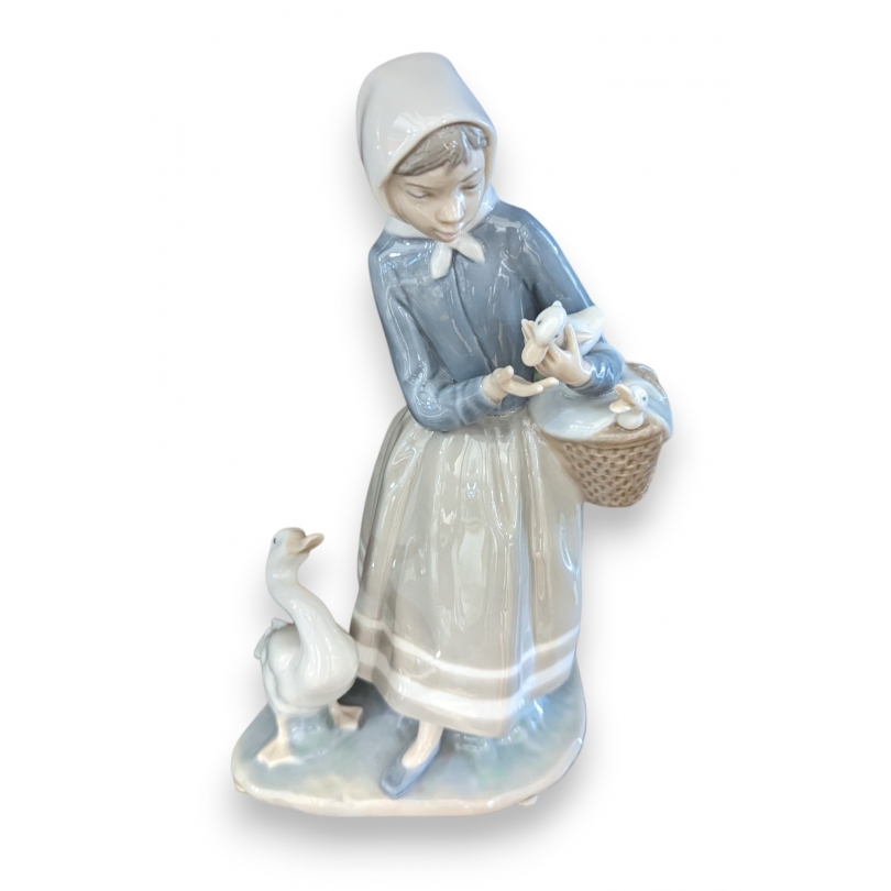 Fermière et oies en porcelaine de Lladro