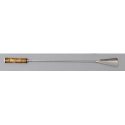 Shoehorn with a bamboo-effect resin handle
