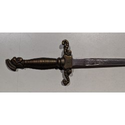 Dagger-shaped letter opener