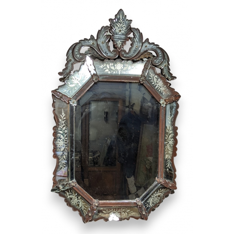 Miroir Vénitien en verre gravé