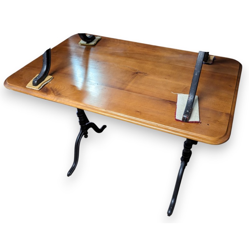 Table de bistro piétement en fonte
