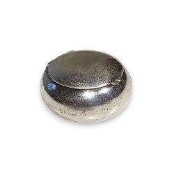 Boite à pilules en métal argenté