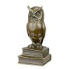 Bronze Hibou sur des livres