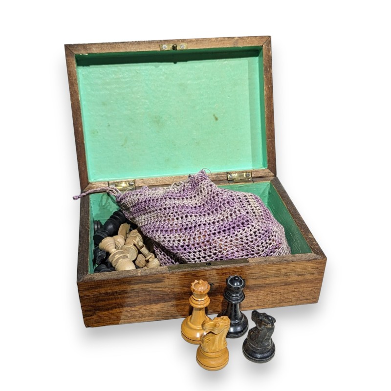 Wooden chess pieces