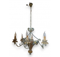 Lustre en bois sculpté peint polychrome