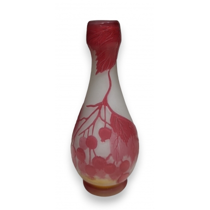 Vase soliflore rouge signé GALLÉ