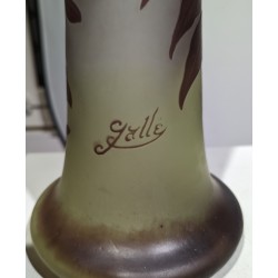 Large purple elephant-foot vase, signed GALLÉ