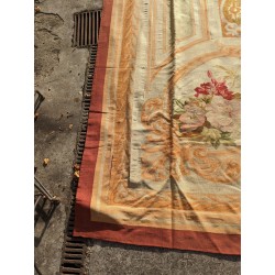 Louis-Philippe Aubusson carpet with motifs by  Moinat SA  - Antiques and home décor