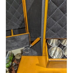 Bar portable en cuir jaune