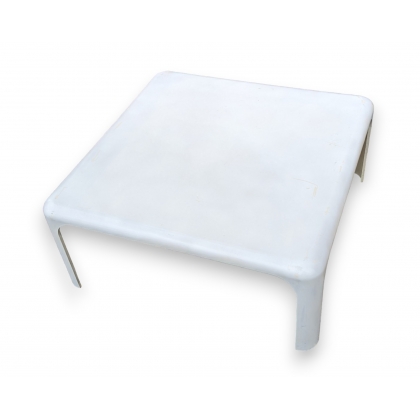 Table Demetrio 70 blanche par Artemide