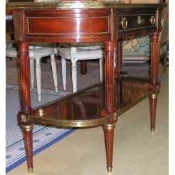 Louis XVI-style console table, GENEVE, by Moinat SA – Antiques and home décor