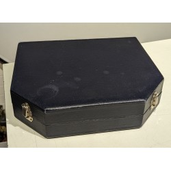 Coffret de toilette par JEZLER